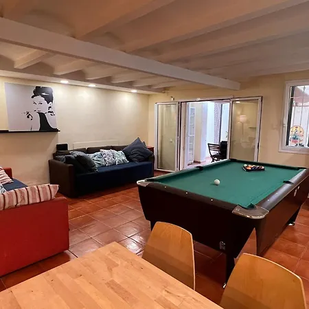 Ramblas Duplex 4br Terrace Pool Table & Ping Pong 바르셀로나