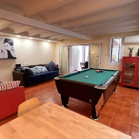 Ramblas Duplex 4br Terrace Pool Table & Ping Pong Barcelona