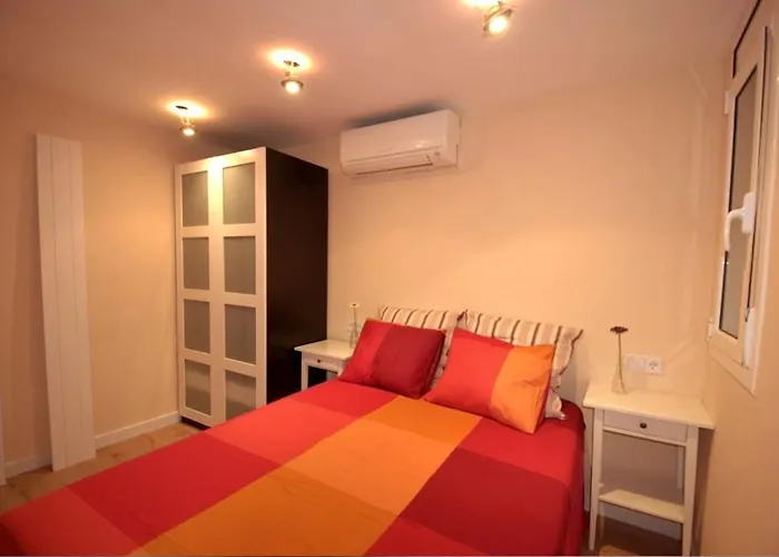 Ramblas Duplex 4br Terrace Pool Table & Ping Pong *