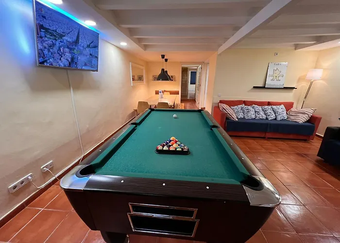 Ramblas Duplex 4br Terrace Pool Table & Ping Pong